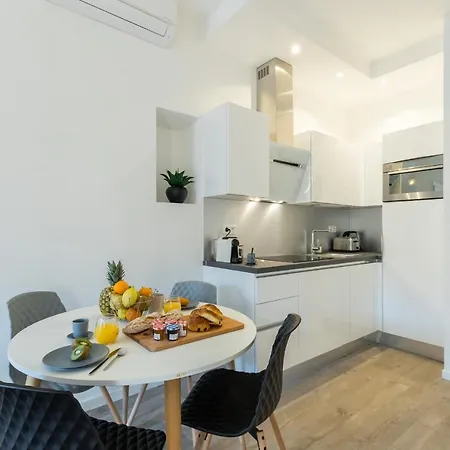 3 Fodere - Magnifique 2 Pieces - Quartier Du Port - Dernier Etage 아파트