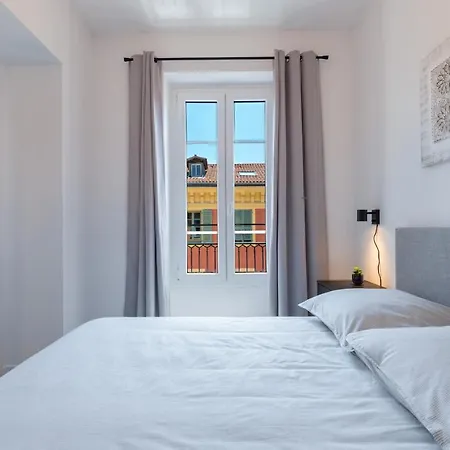 Daire 3 Fodere - Magnifique 2 Pieces - Quartier Du Port - Dernier Etage