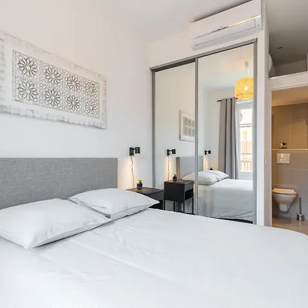 Daire 3 Fodere - Magnifique 2 Pieces - Quartier Du Port - Dernier Etage Nice